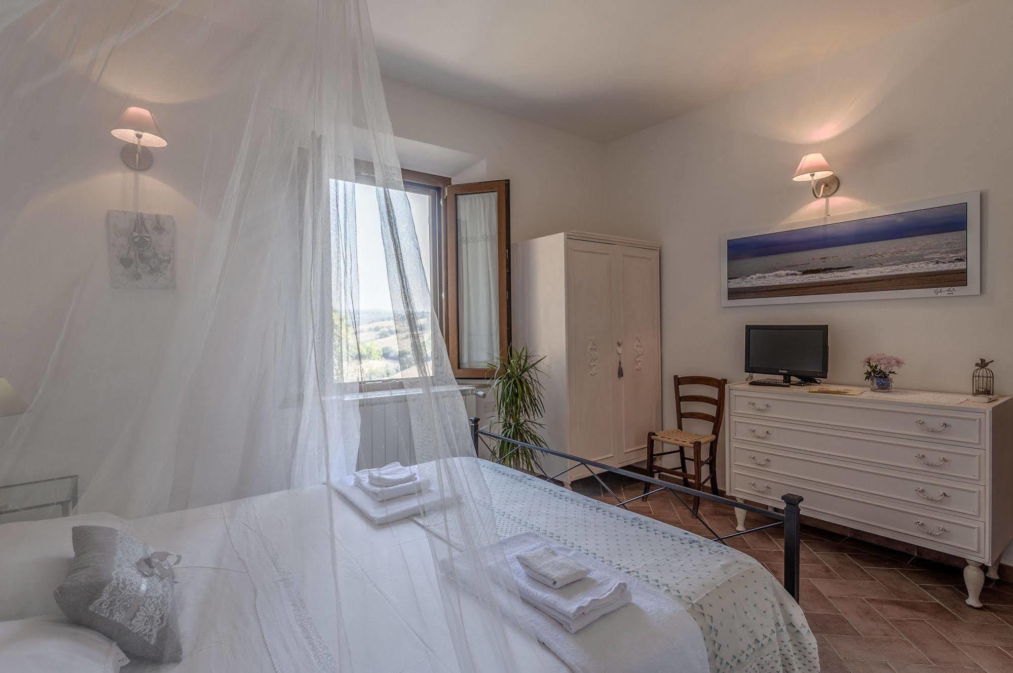 מליאנו אין טוסקנה Le Tartarughe Rooms מראה חיצוני תמונה